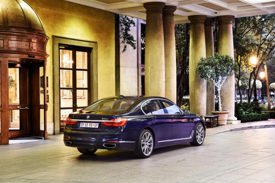  BMW 730d 2016 года  (ZA) (фото 6 из 30)